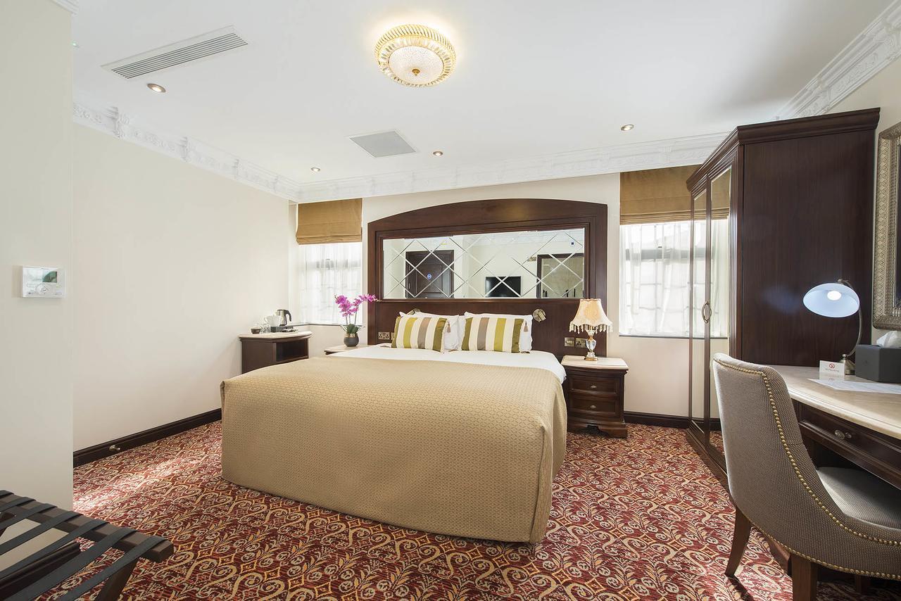 The George Street Hotel Оксфорд Экстерьер фото A room at the hotel